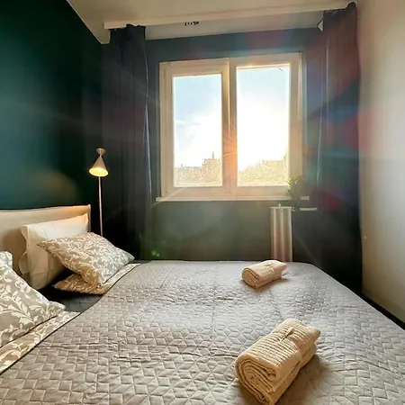 Szigony - Spacious Apartment
